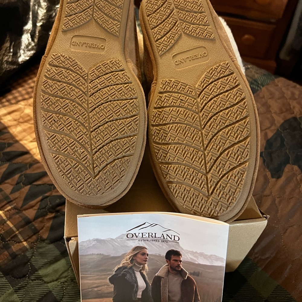 NIB Overland  Suede Leather Sheepskin Slipper Booties Shoes Women’s 9 - Picture 4 of 5